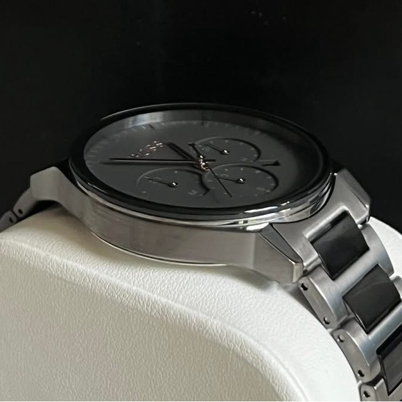 HB1513814 - Hugo Boss Men’s Peak Chronograph Watch - Picture 5 of 13